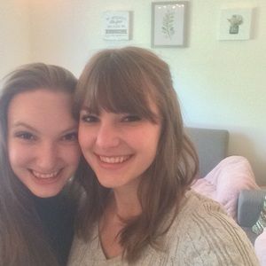 Meet your Posher, Iona